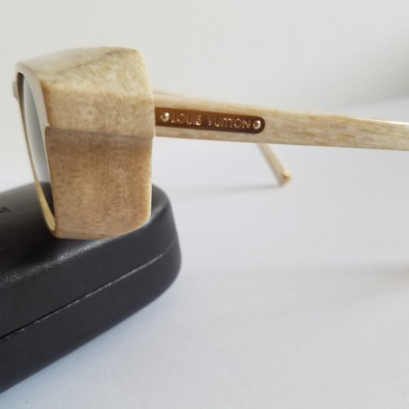 Louis Vuitton Italian Limited Edition Hand made Women's Sunglasses - Picture 11 of 12